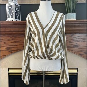 Sadie and Sage Striped Bell Sleeve Surplice Blouse Size‎ Small NEW